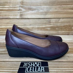 Clarks Women’s 5.5 Wedge Shoes Low Wedge Heel Round Toe Comfort Shoes